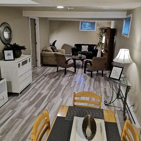 Fully Furnished On Broadway In Moncton Apartment Luaran gambar