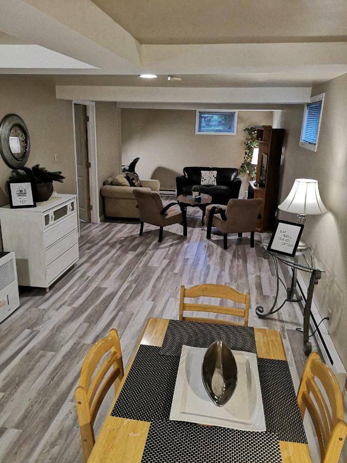 Fully Furnished On Broadway In Moncton Apartment Luaran gambar